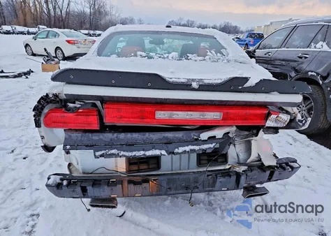 2014 Dodge Challenger Sxt z USA, uszkodzony, nr VIN 2C3CDYAG9EH225360